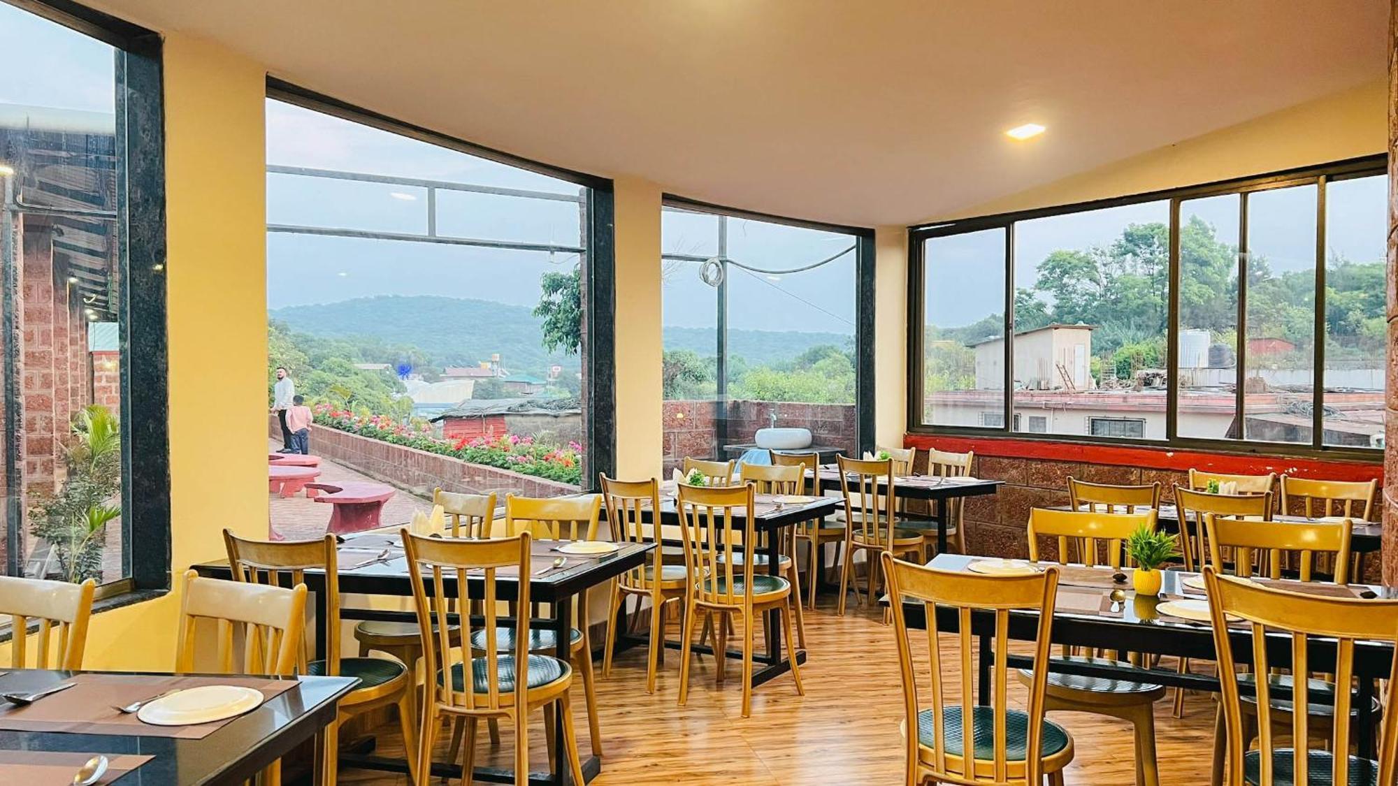 Shardul Heritage The Resort Mahābaleshwar Exteriör bild
